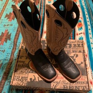 Men’s Justin Cowboy Boots